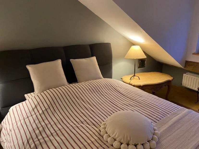 Bed and Breakfast Chez Monsieur Florenville Exterior foto
